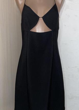 Маленькое черное платье topshop
