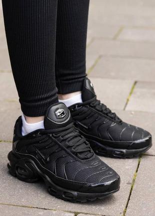 Женские кроссовки nike air max plus tn black8 фото