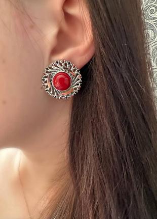 Серебряный набор с золотыми пластинами и улекситом.