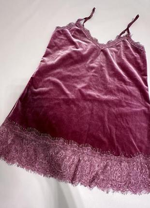 Оксамитова майка