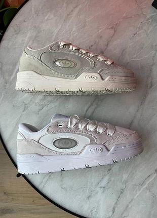 Женские кроссовки adidas adi2000