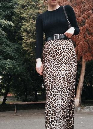 Шикарная леопардовая юбка миди
