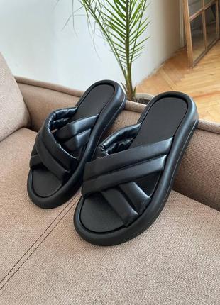 Шльопанці шкіряні