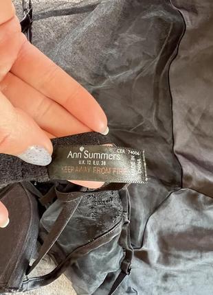 Чорний пеньюар нічна