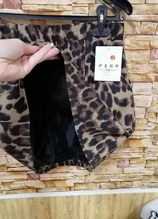 Спідниця-шорти вельвет принт леопард спідниця шорти в рубчик вельвет принт лео леопард з накладними