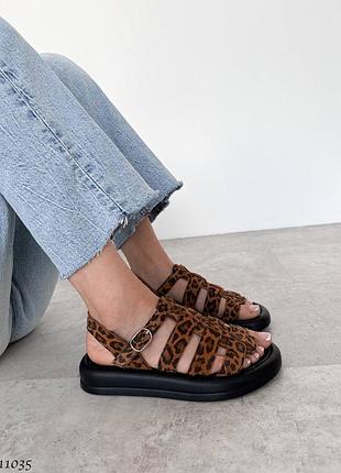 Трендові леопардові босоніжки переплетені натуральні 110353 фото