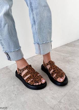 Трендові леопардові босоніжки переплетені натуральні 110358 фото