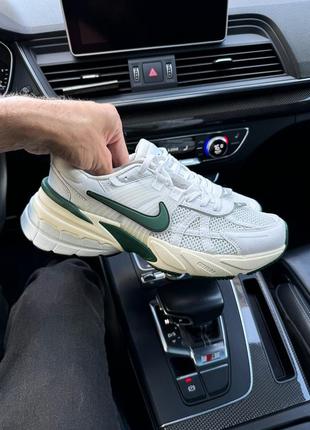 Стильні жіночі кросівки nike v2k runtekk white green білі з зеленим