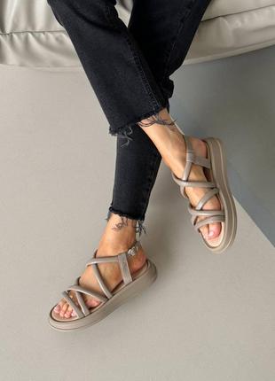 Женские стильные, легкие бежевые кожаные босоножки, из натуральной кожи, топ продаж