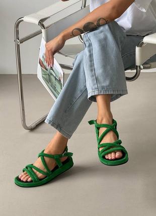 Жіночі стильні, легкі зелені замшеві босоніжки, топ продажів6 фото