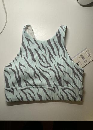 Топ спортивный evoids