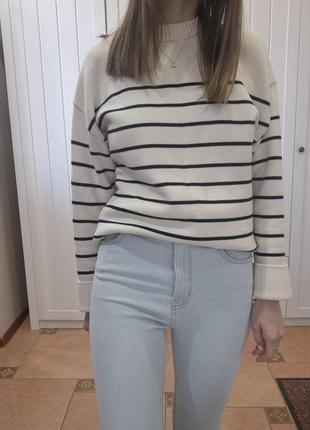 Голубые джинсы zara