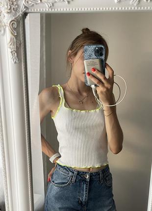 Белая майка белый топ в рубчик pull and bear