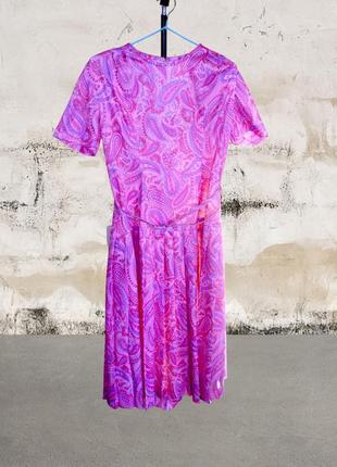 Длинное платье розового цвета от norman linton