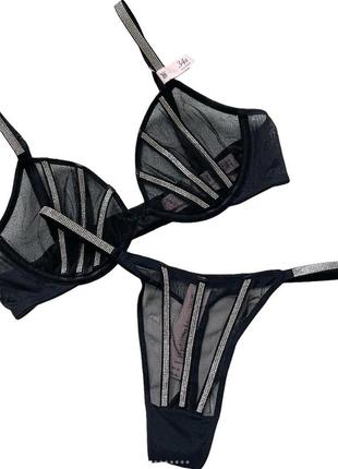 Неймовірний комплект з камінцями з нової колекції 💔