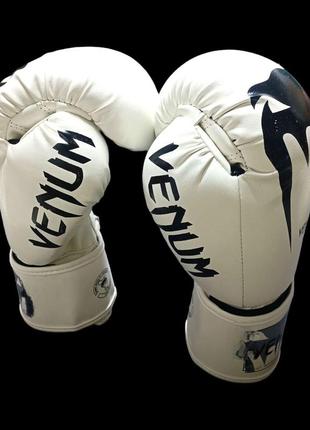 Боксерские перчатки venum 10 oz стрейч белые