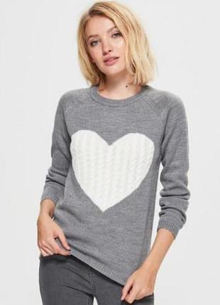 Светр з сердечком, свитер, джемпер