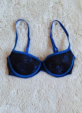 Бюстгальтер