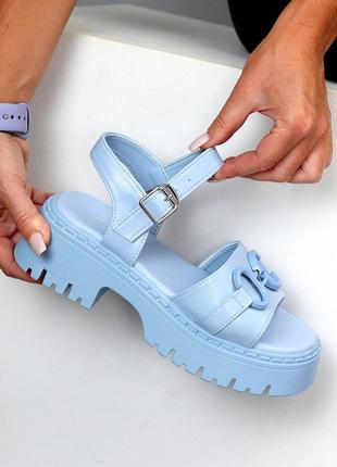 Босоножки женские голубые