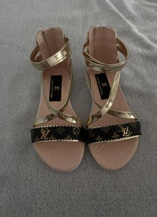 Босоножки louis vuitton