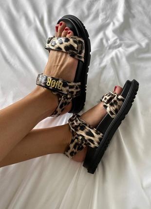 Босоніжки сандалі леопард лео чорні8 фото