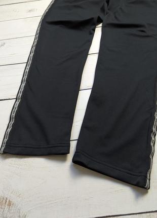 Чоловічі чорні спортивні штани з лампасами under armour андер армор оригінал8 фото