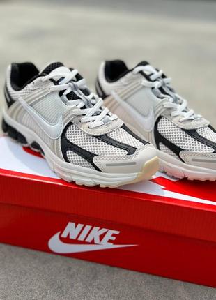 Женские кроссовки nike vomero 5