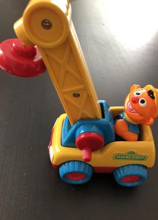 Машинка игрушечная