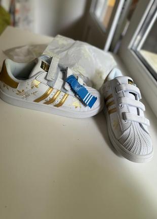 Adidas кеди