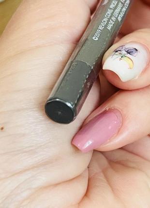 Оригинальный контурный карандаш для глаз revlon so fierce vinyl eyeliner оригинал...