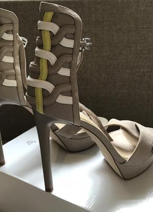 Gianni bini супер босоніжки на високих підборах