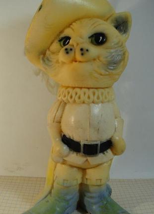 Гумова іграшка кіт у чоботах