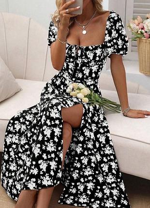 Легка, ніжна, літня сукня