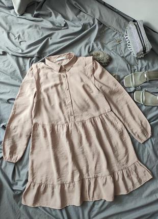 Красивое базовое платье летнее