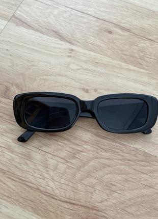 Солнцезащитные очки