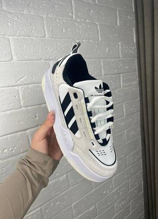 Жіночі кросівки adidas adi 2000
