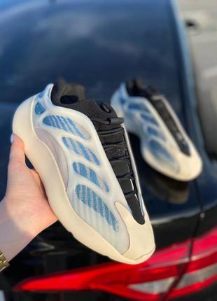 Yeezy boost 700 kyanite2 фото