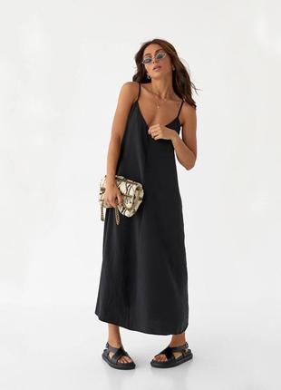 Сарафан с v-образным декольте в стиле oversize