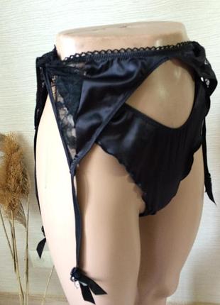 Пояс для панчіх із трусами-стрингами tezenis 6