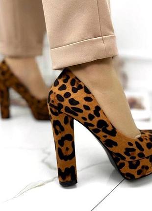 Жіночі замшеві туфлі на високих підборах stilli 0904 леопард10 фото