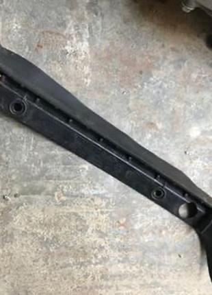 Бу уплотнитель капота левый renault megane 3 , 638219570r