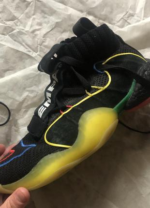 Adidas pharrell x crazy byw x 'gratitude empathy',5 фото