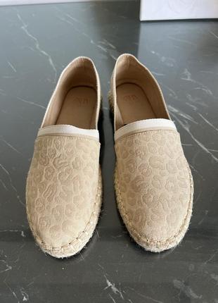 Еспадрильї zara