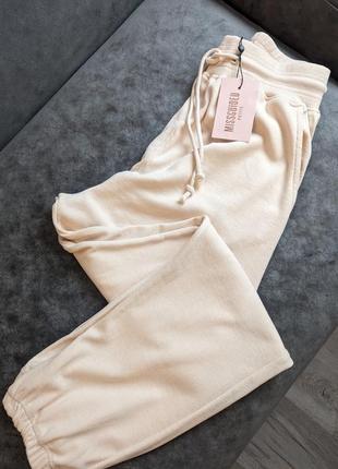 Молочные штаны в рубчик от missguided