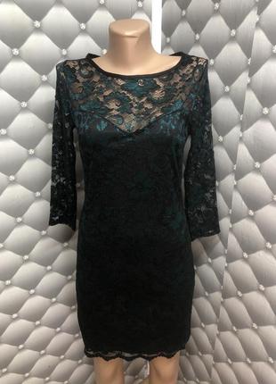 Платье кружевное