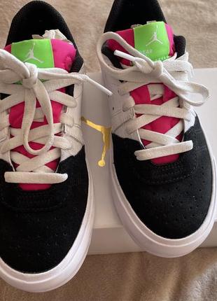 Кроссовки jordan wmns series u935 23 cm