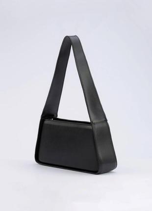 Универсальная черная сумка-багет