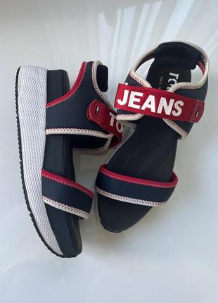 Tommy hilfiger босоніжки в ідеальному стані 36/37