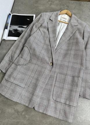 Пиджак в клетку