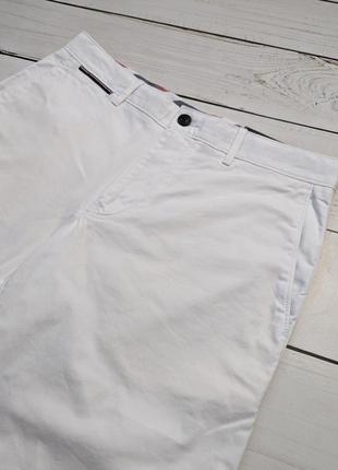 Мужские белые стрейчевые шорты tommy hilfiger / бермуды томми хилфигер оригинал размер 32 m м8 фото